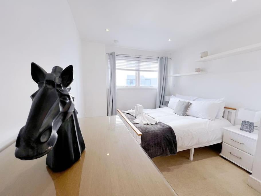 Stylish Seaview One-Bedroom Apt 斯旺西 外观 照片